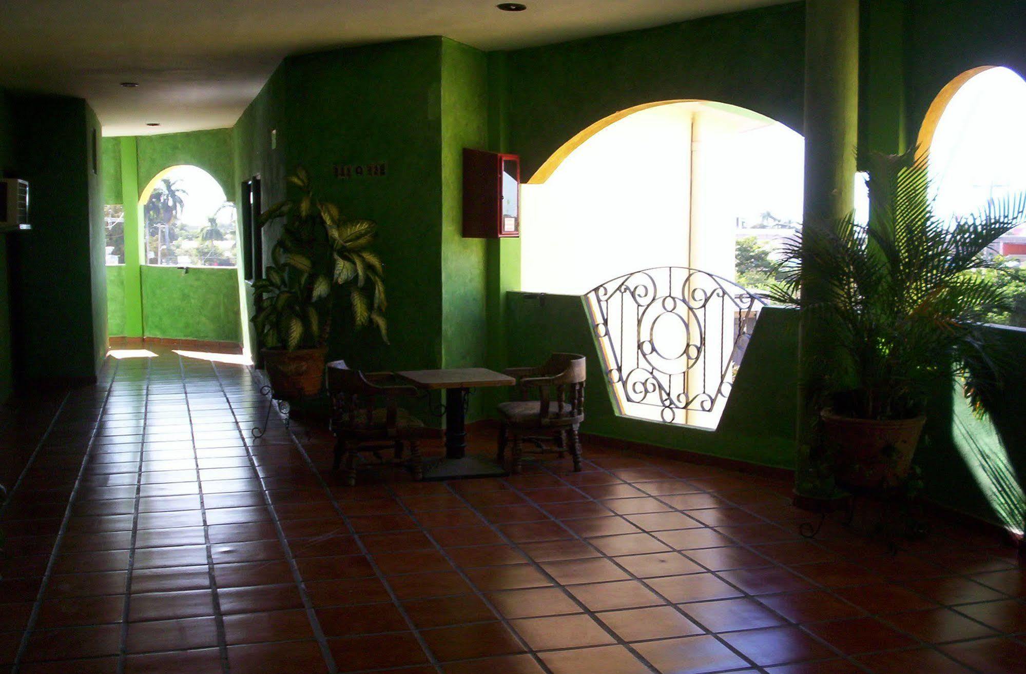 Hotel Las Fuentes Los Mochis Esterno foto